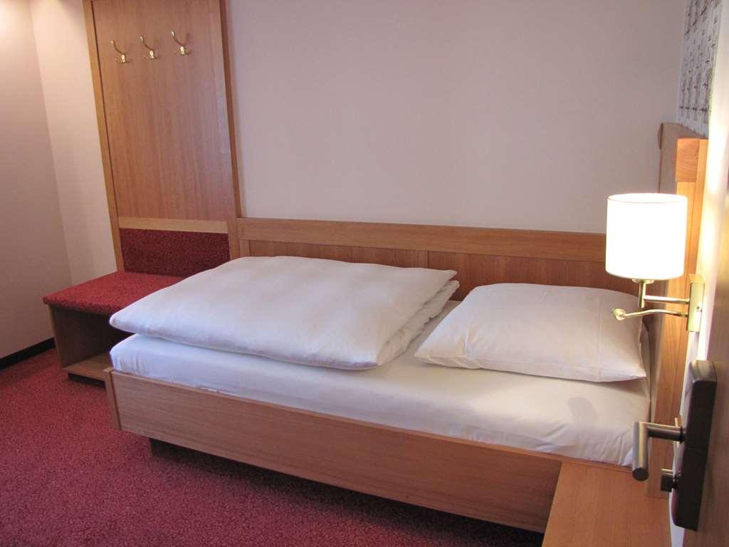 Bayerischer Hof Фрайзинг Стая снимка