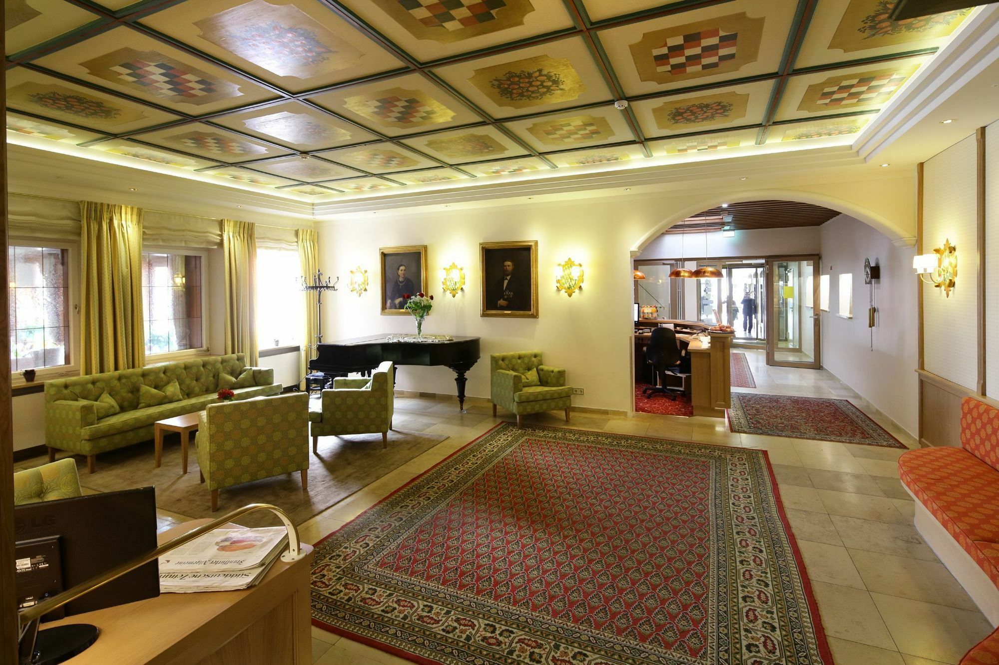 Bayerischer Hof Фрайзинг Екстериор снимка